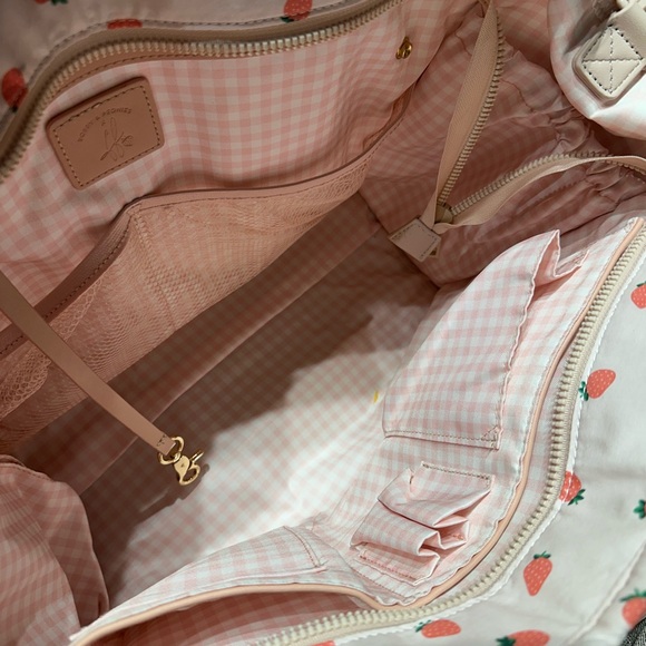 Poppy and Peonies On The Go Tote Mini Strawberry Print - Picture 7 of 10